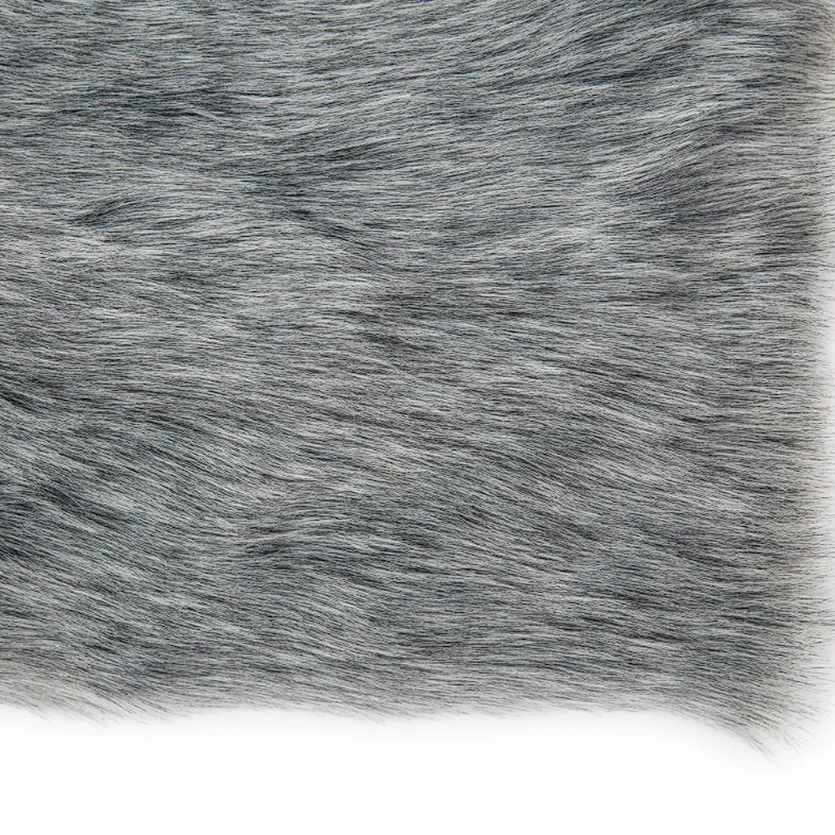Gallery Direct Alaskan Faux Fur Throw Premium - Image 4