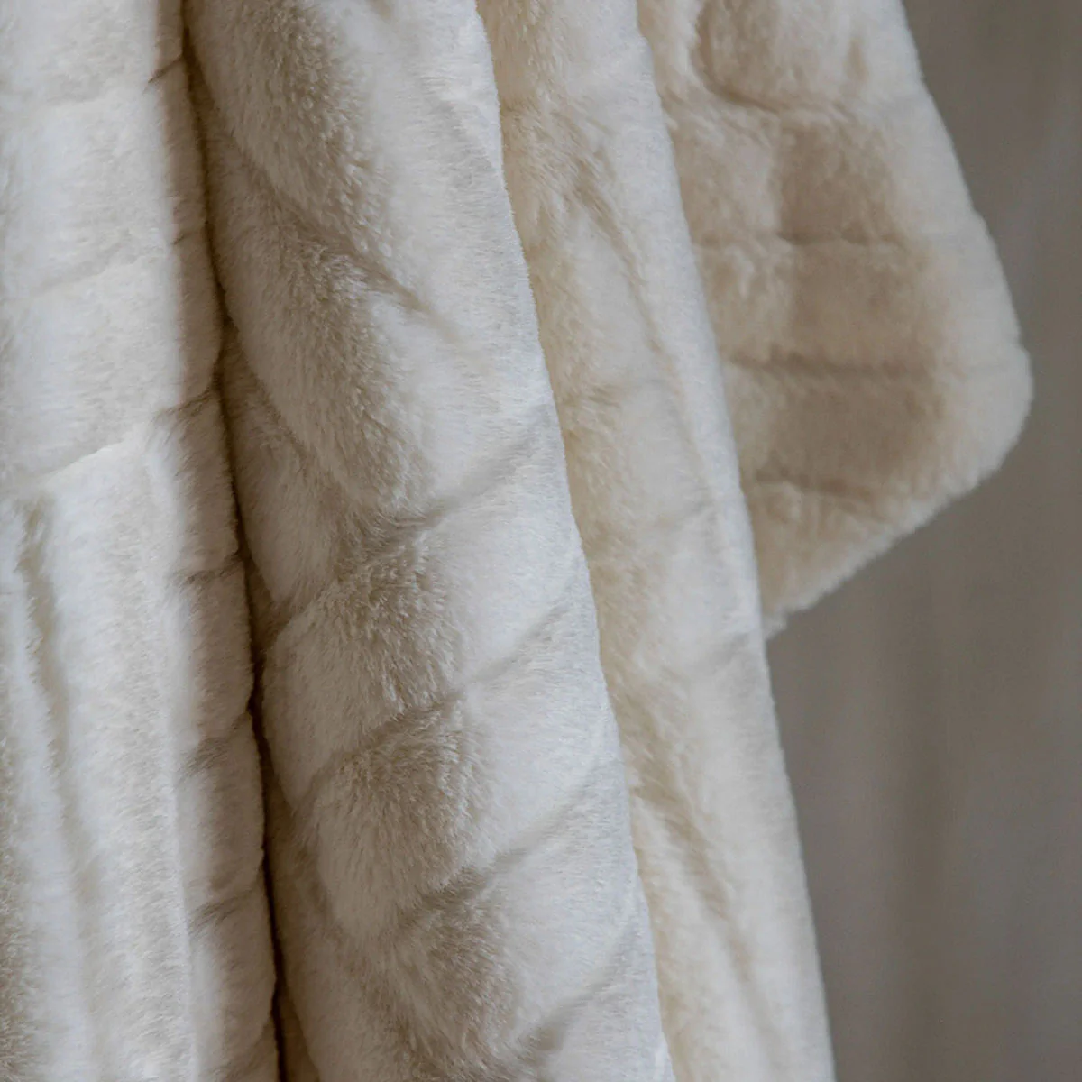 Gallery Direct Block Rabbit Faux Fur Throw - Image 4
