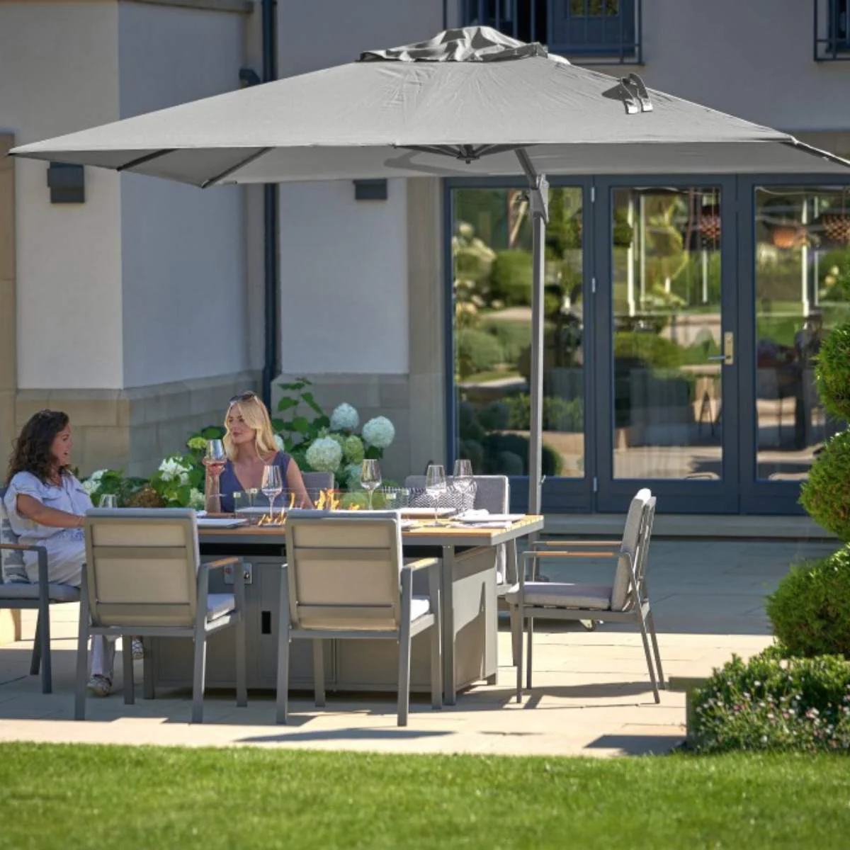 Pacific Lifestyle Challenger Telescopic T1 3.5m Square Manhattan Grey Parasol - Image 8