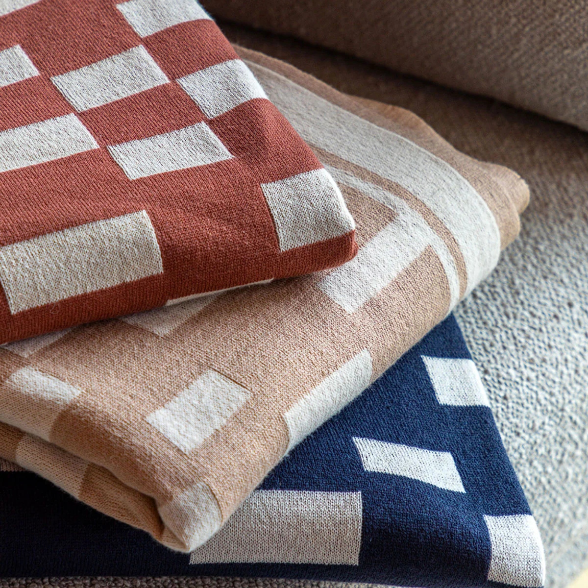 Gallery Direct Lohko Knitted Throw - Image 10