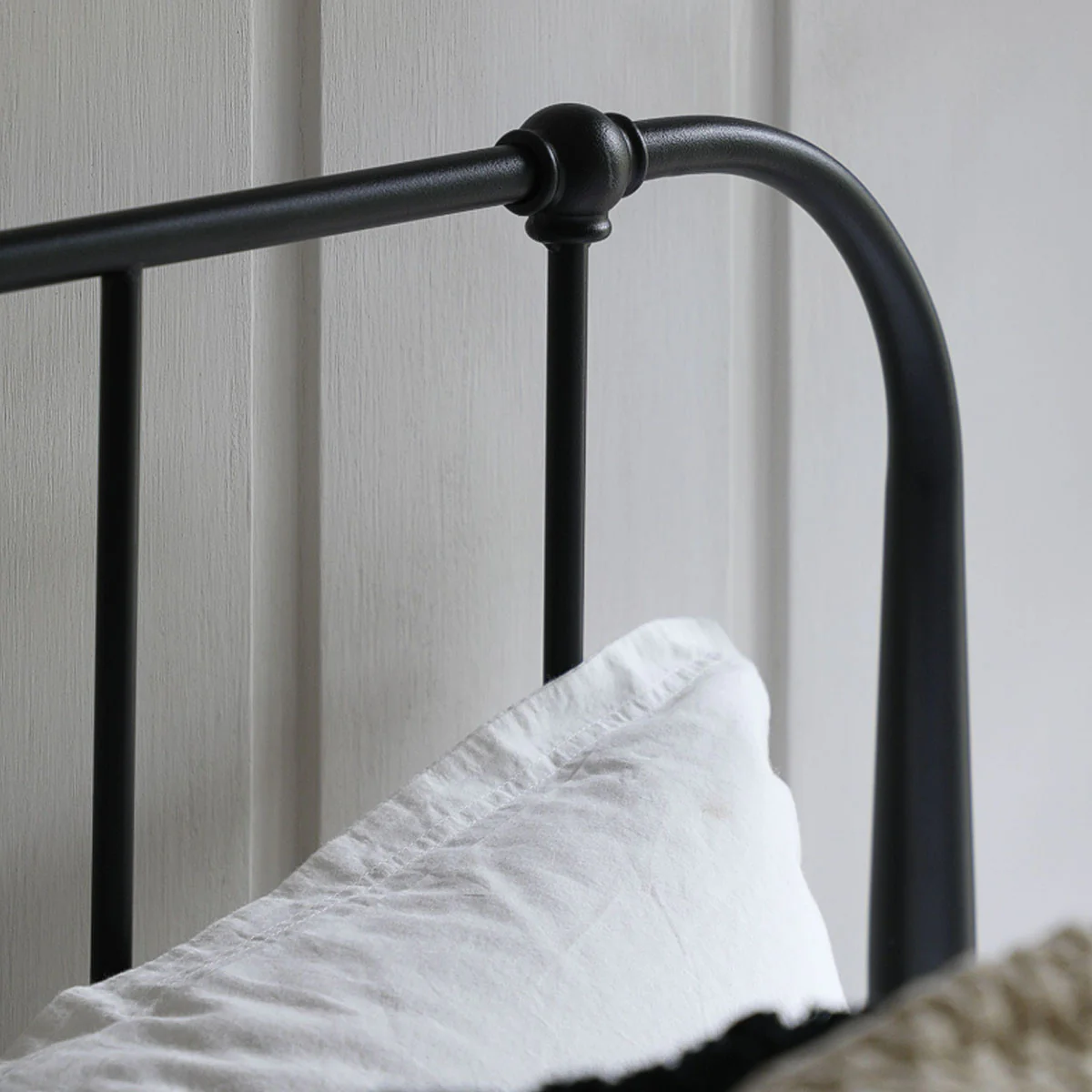 Gallery Direct Loughton Bedstead - Image 15