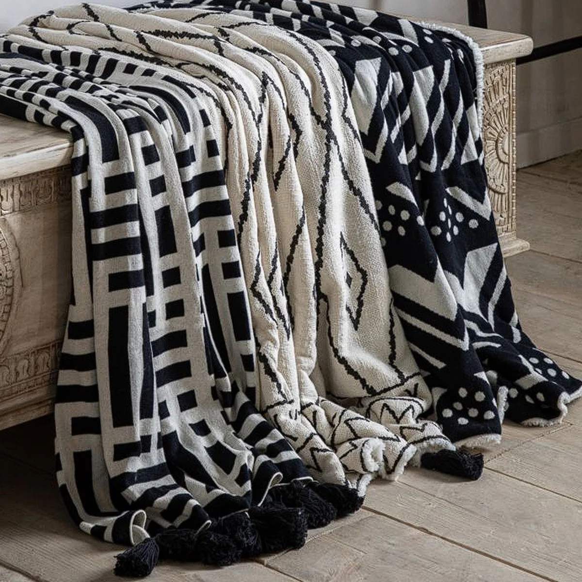 Gallery Direct Meton Knitted Tassel Throw - Image 5