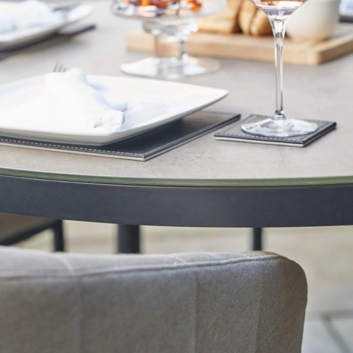Pacific Lifestyle Nevada Putty Outdoor 4 Seater Round Dining Set - Image 20