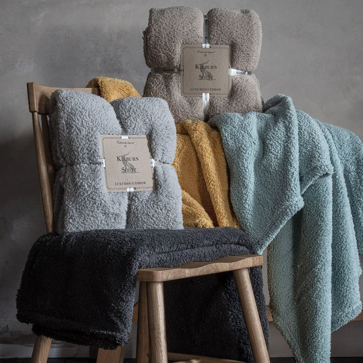 Gallery Direct Teddy Fleece Throw - Image 14