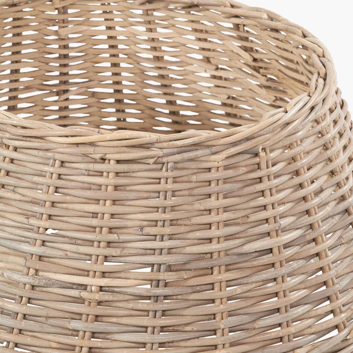 Pacific Lifestyle Tobs Grey Kubu Rattan Christmas Tree Basket Skirt Ring - Image 4