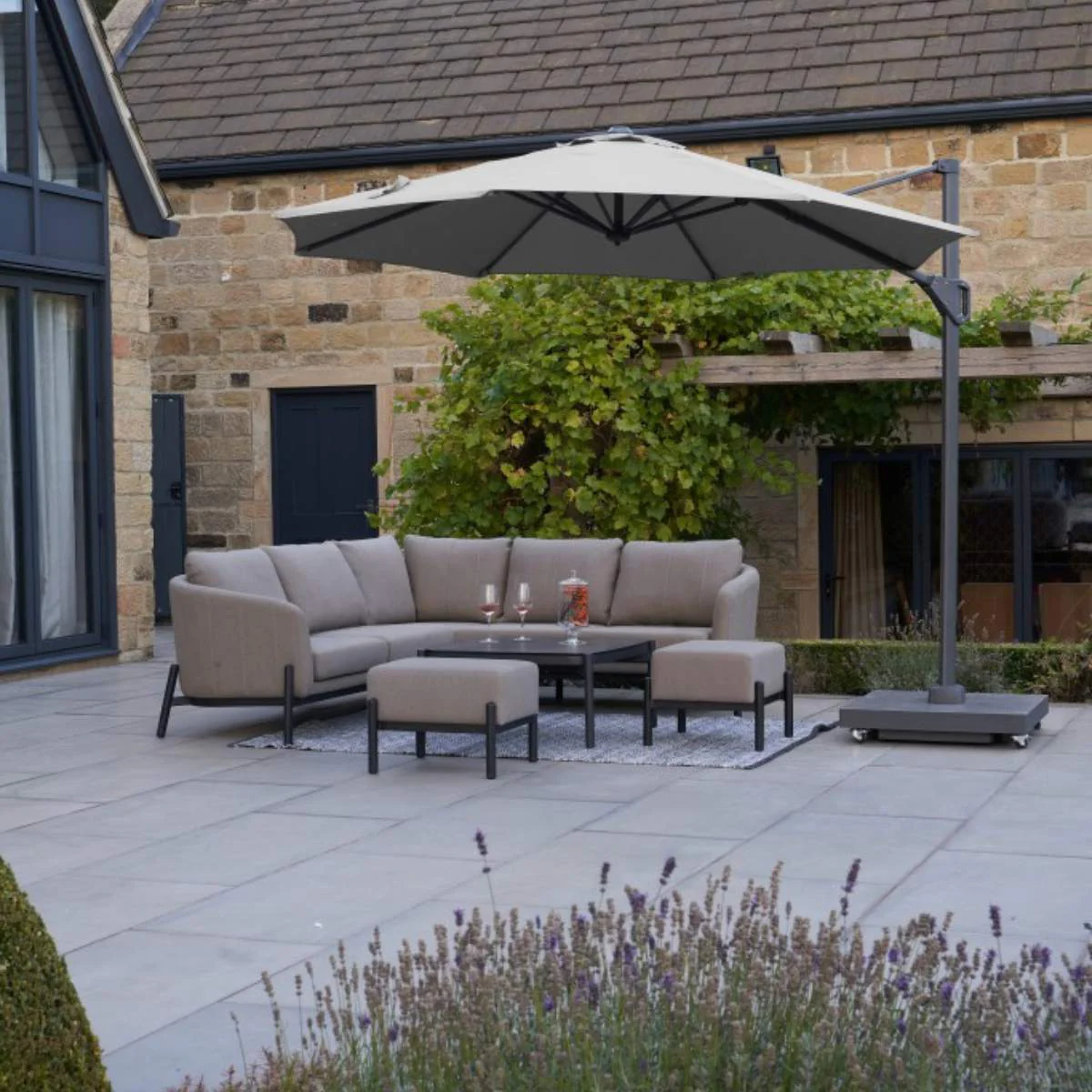 Pacific Lifestyle Voyager T1 3m Round Luna Grey Free Arm Parasol - Image 12