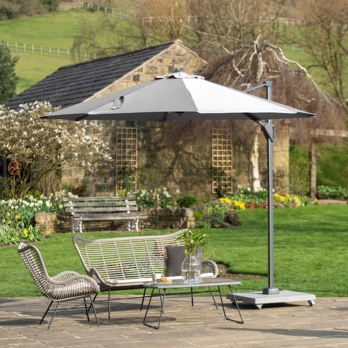 Pacific Lifestyle Voyager T1 3m Round Luna Grey Free Arm Parasol - Image 14