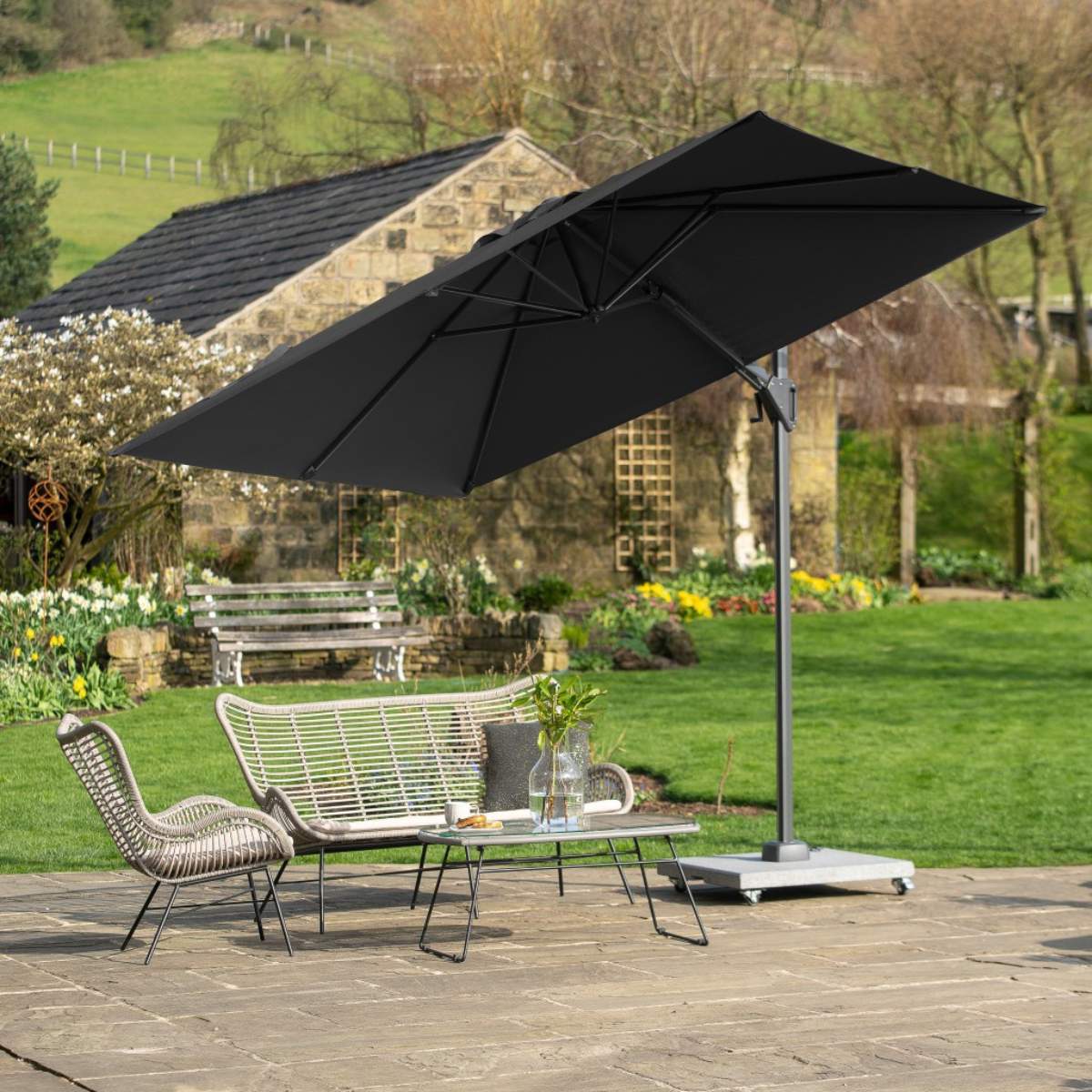 Pacific Lifestyle Voyager T2 2.7m Square Anthracite Free Arm Parasol - Image 15