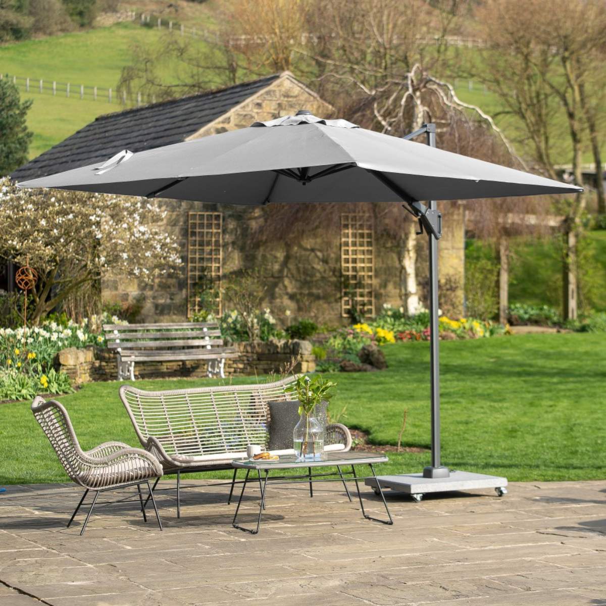 Pacific Lifestyle Voyager T2 2.7m Square Luna Grey Free Arm Parasol - Image 9