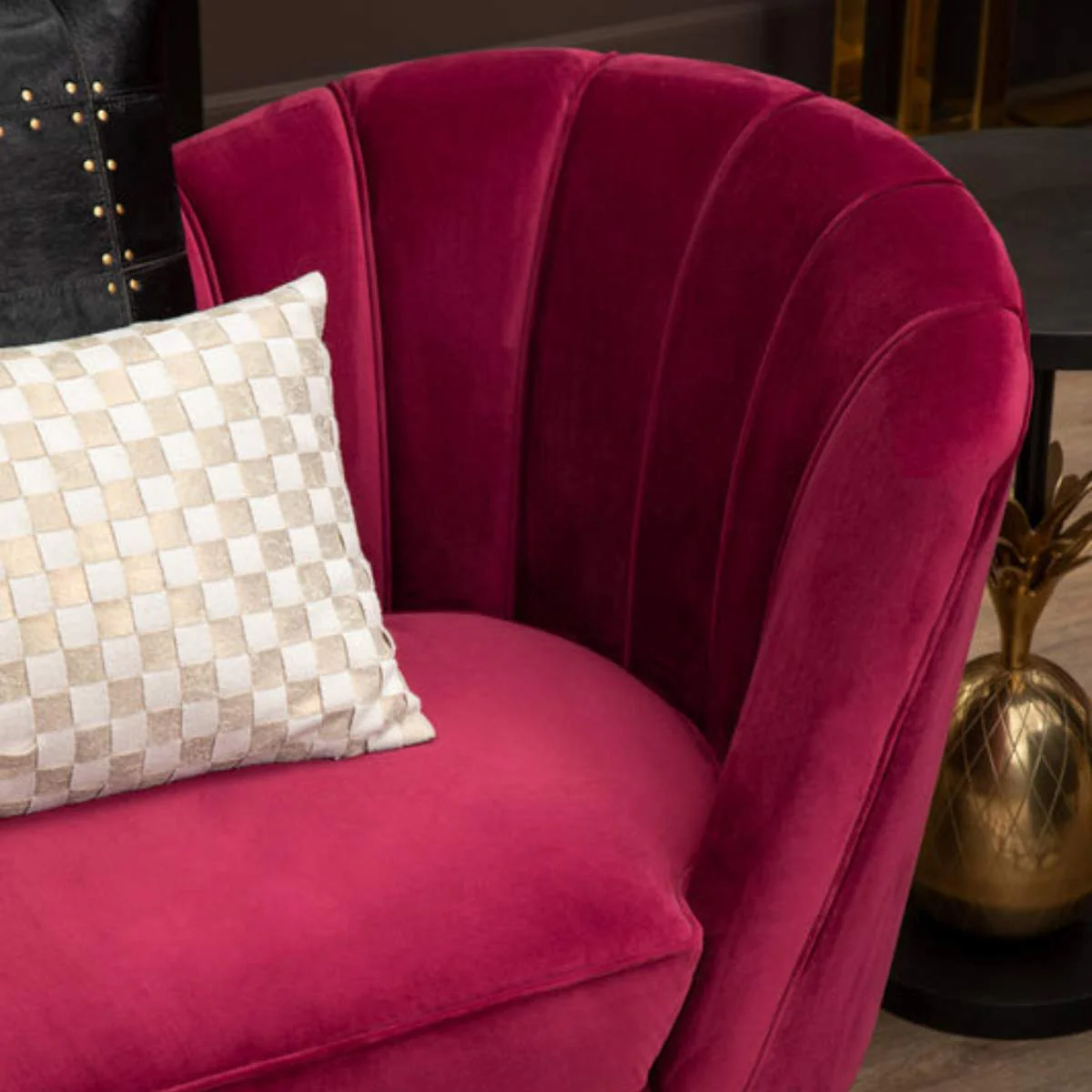 Beaumonde Home Bosie Kensington Townhouse Cream And Gold Check Cushion - Image 3
