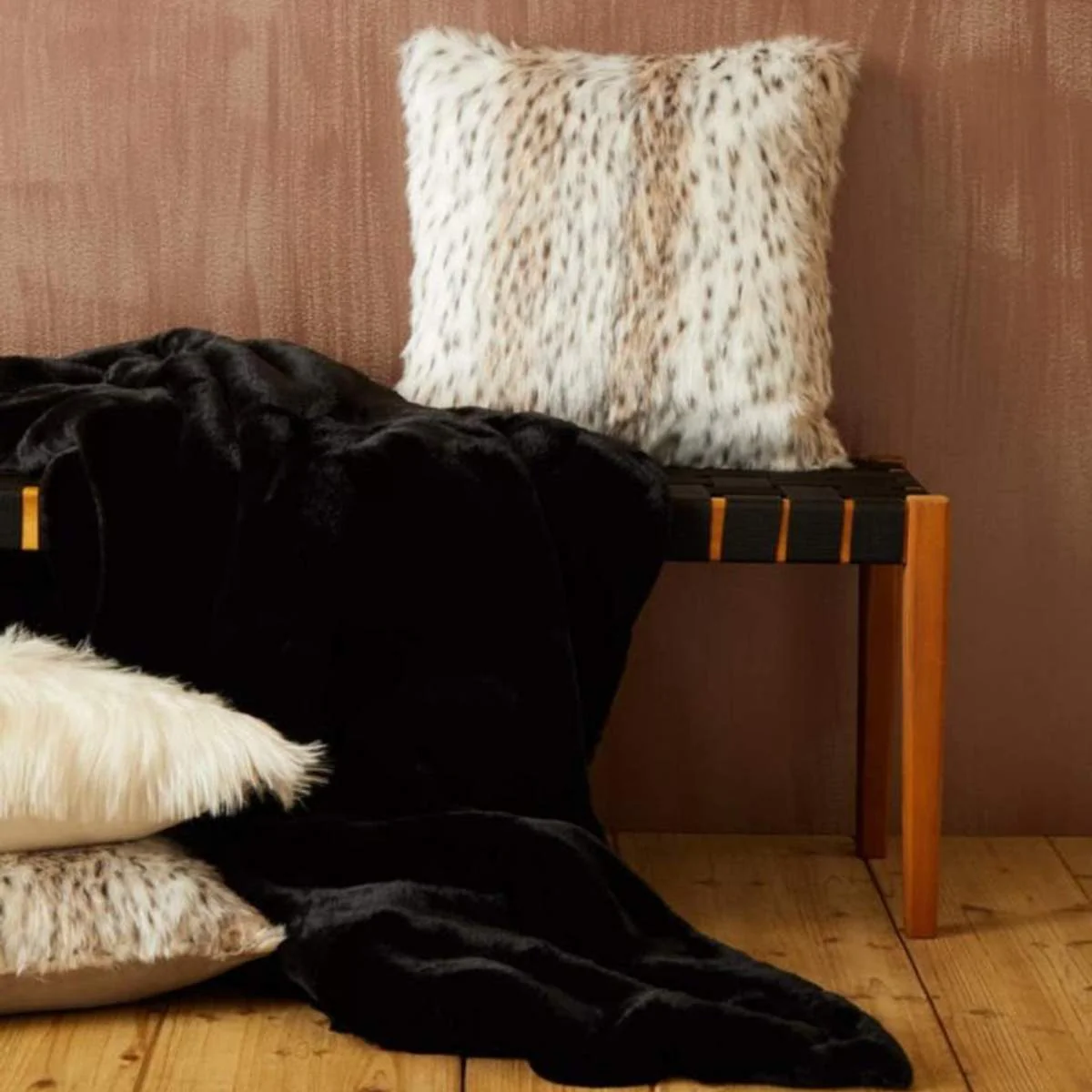 Beaumonde Home Bosie Lamina Black Fur Throw - Image 5