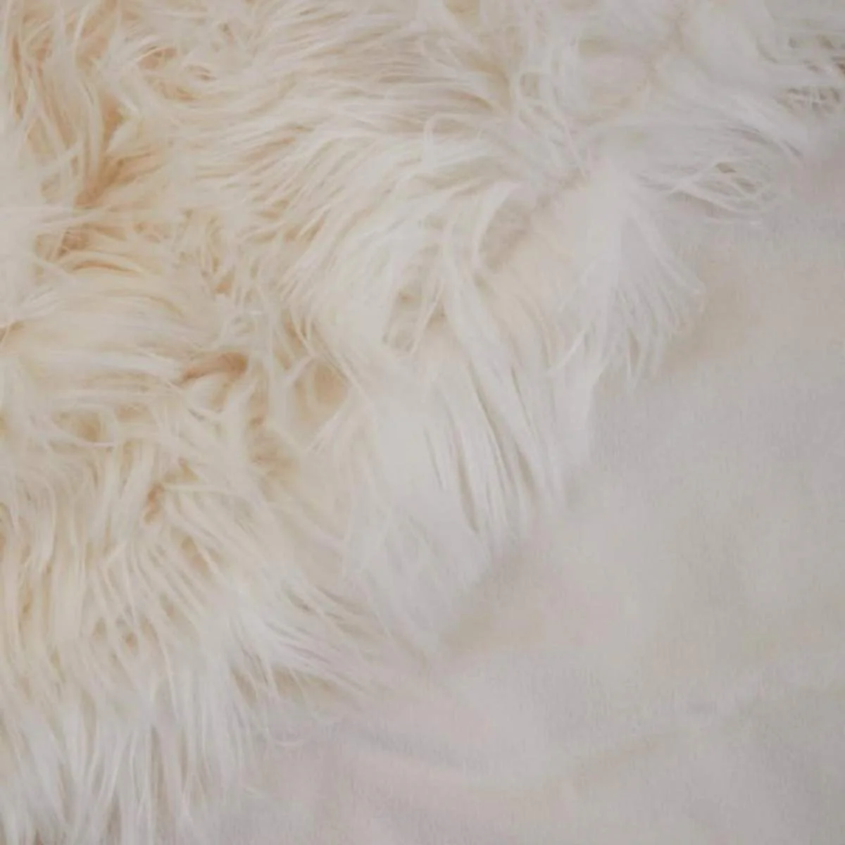 Beaumonde Home Bosie Lamina Cream Fur Throw - Image 2