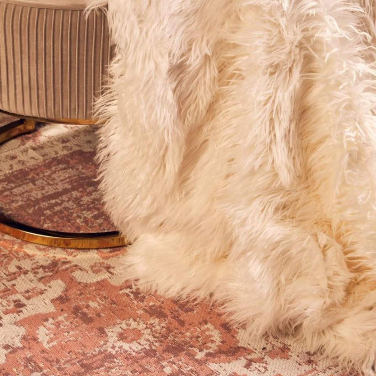 Beaumonde Home Bosie Lamina Cream Fur Throw - Image 7