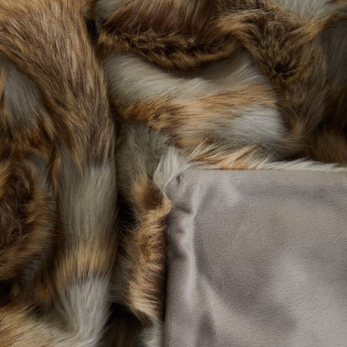 Beaumonde Home Bosie Lamina Grey And Natural Fur Throw - Image 7