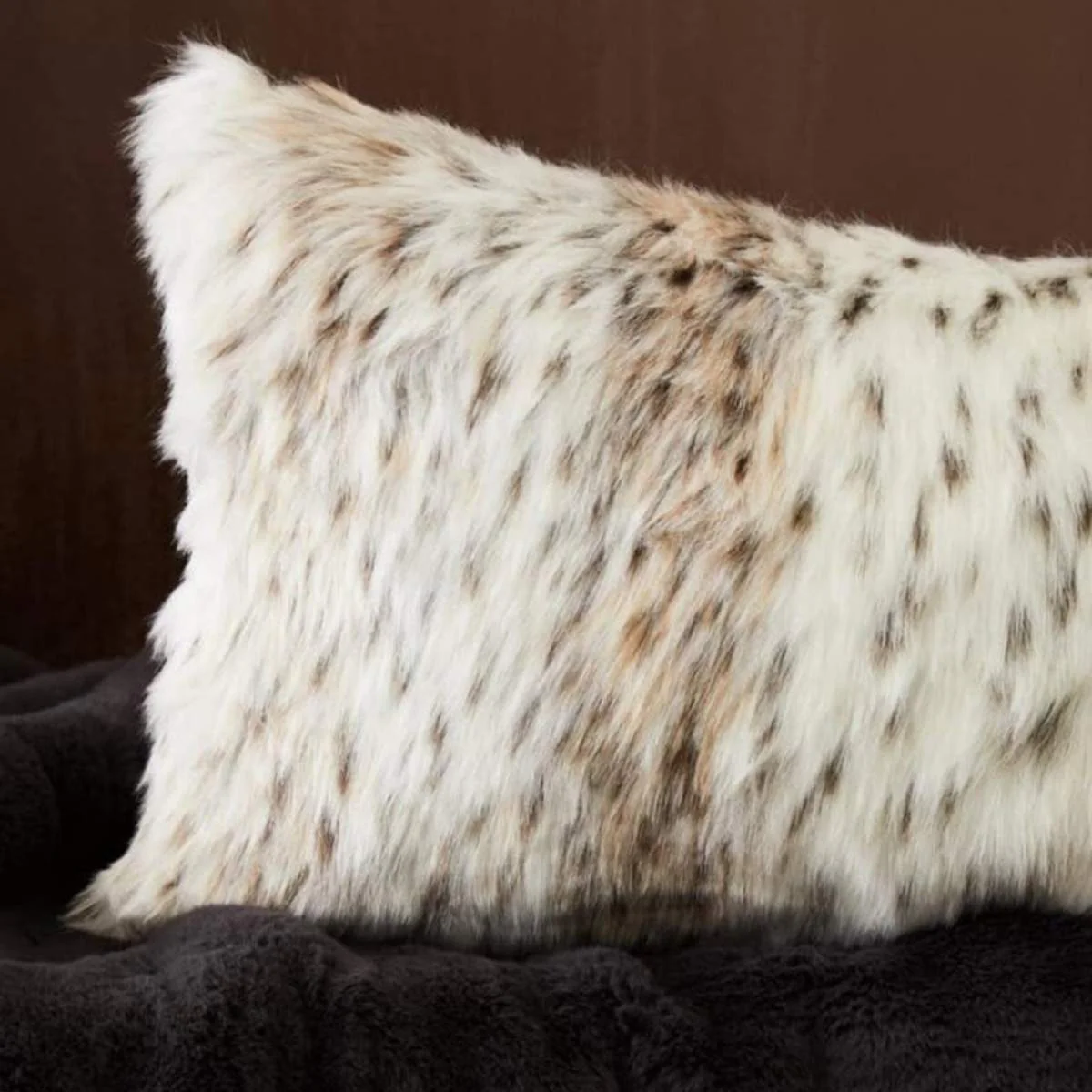 Beaumonde Home Bosie Lamina Grey Fur Throw - Image 3
