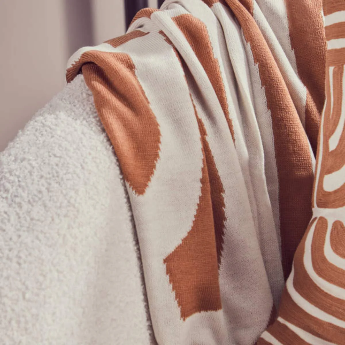 Beaumonde Home Bosie Ozella Natural And Terracotta Throw - Image 8