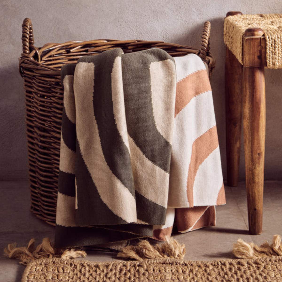 Beaumonde Home Bosie Ozella Natural And Terracotta Throw - Image 9