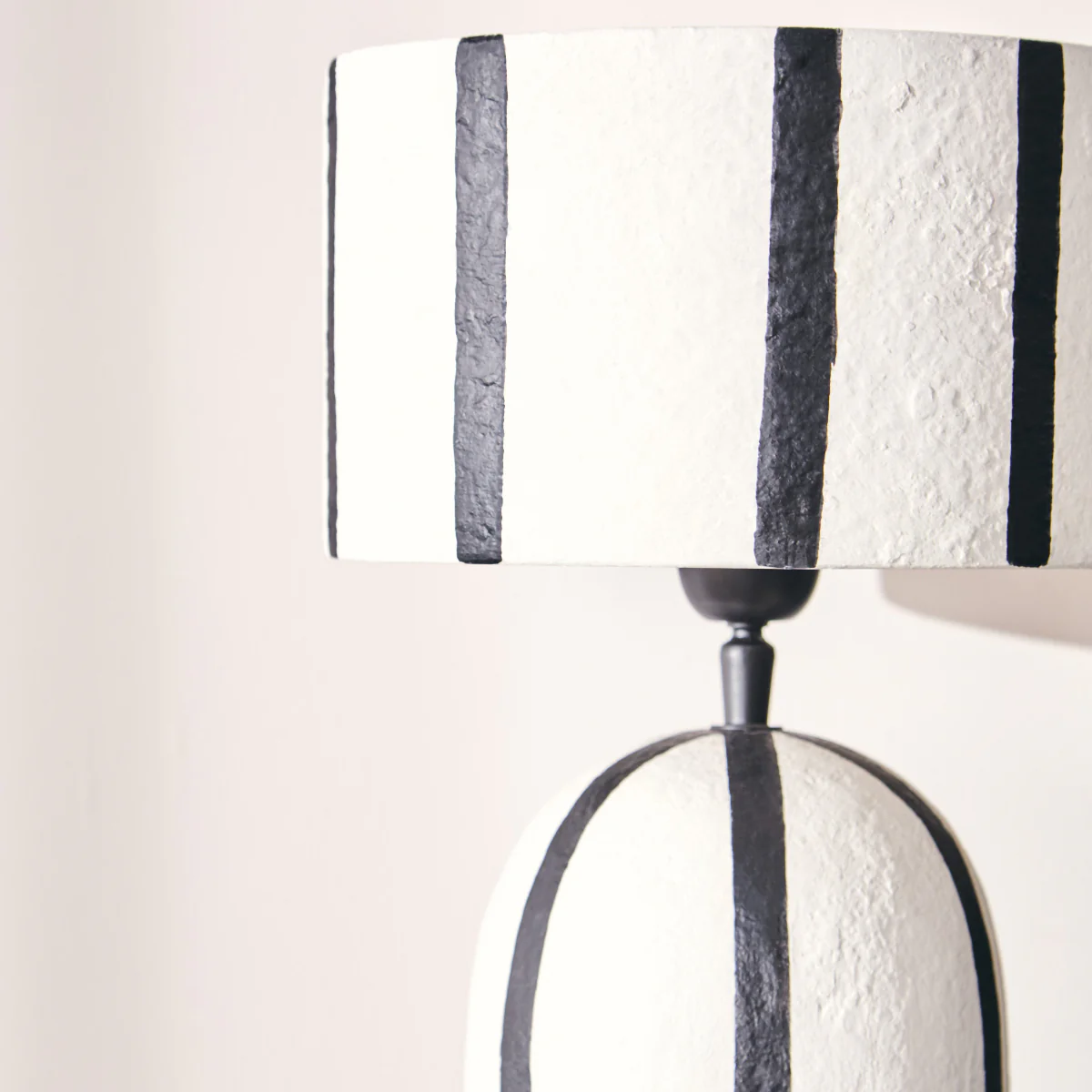 Beaumonde Home Carta 34Cm Black And White Stripe Papier Mache Table Lamp - Image 4