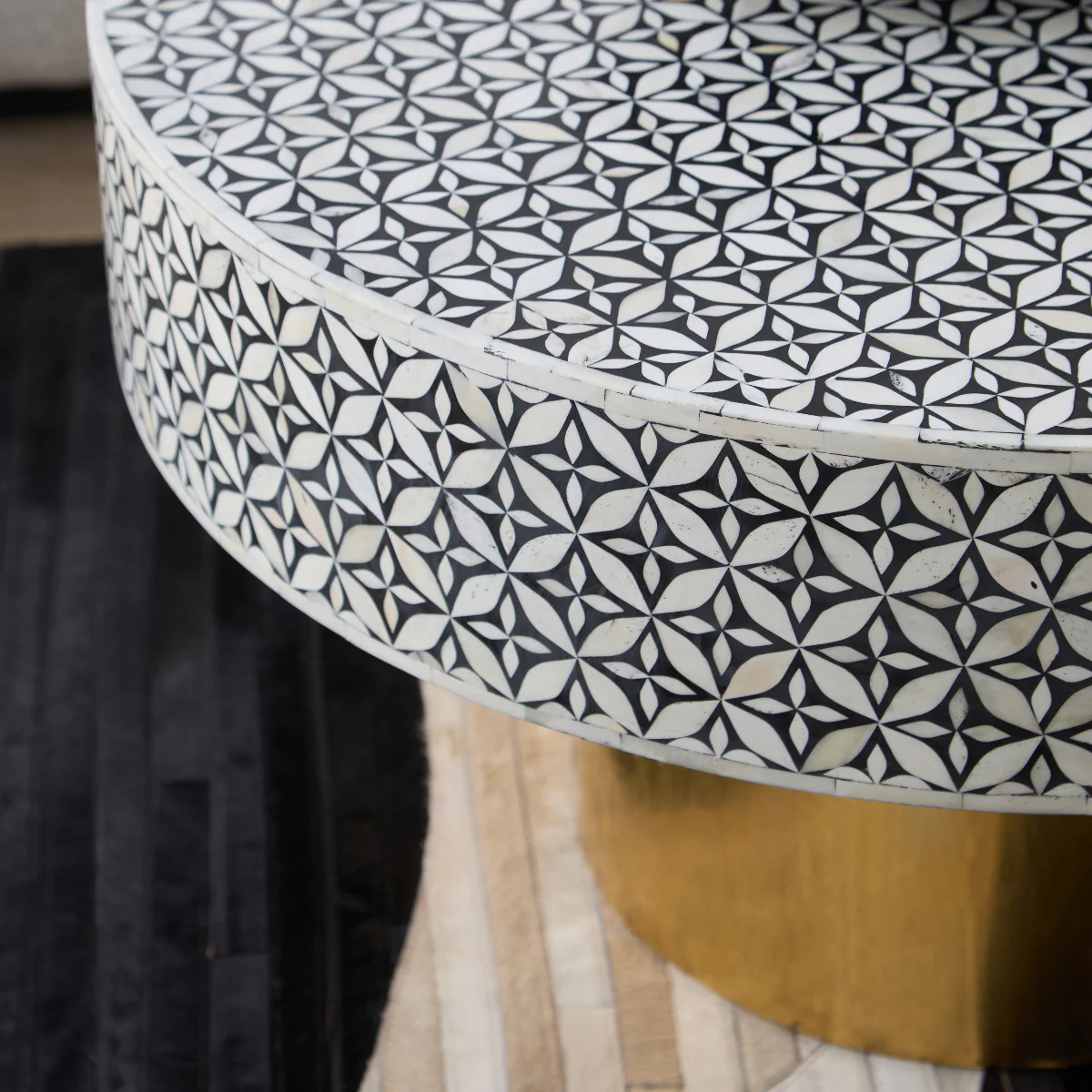 Beaumonde Home Fusion Round Coffee Table With Gold Base - Image 4
