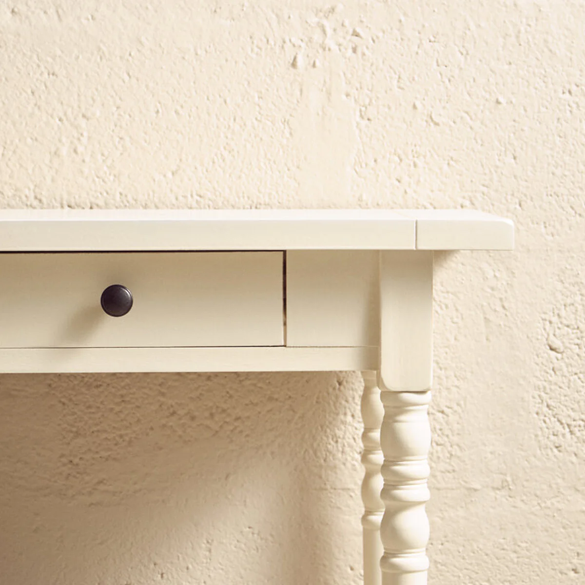 Beaumonde Home Heritage 2 Drawers White Console Table - Image 10