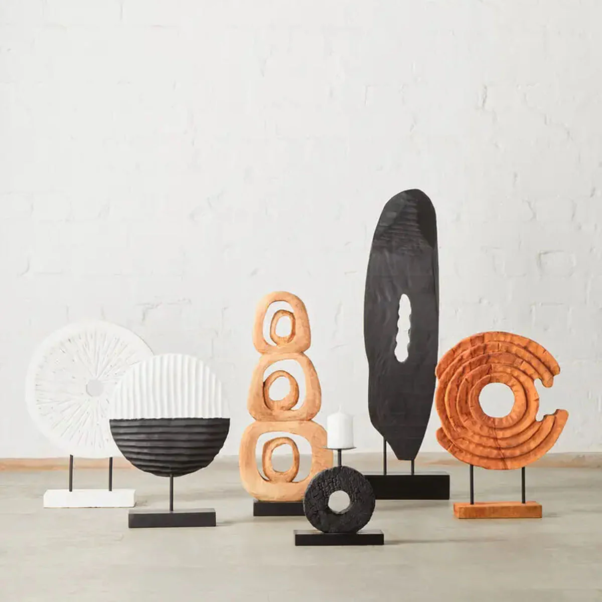 Beaumonde Home Fidel Black and White Mango Wood Round Sculpture - Image 11