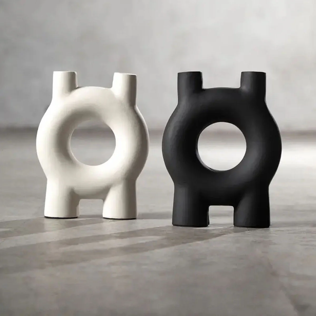 Beaumonde Home Hapax Small Black Candle Holder - Image 9