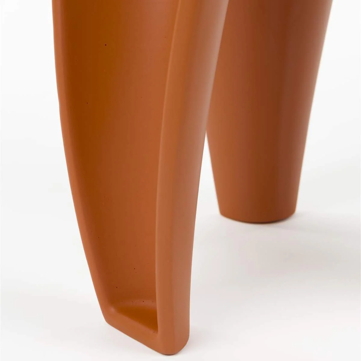 Bold Monkey Side Table Hactua - Image 6