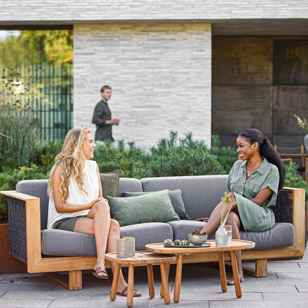 Cane-line Angle 3-Seater Sofa with Teak Frame - Image 4
