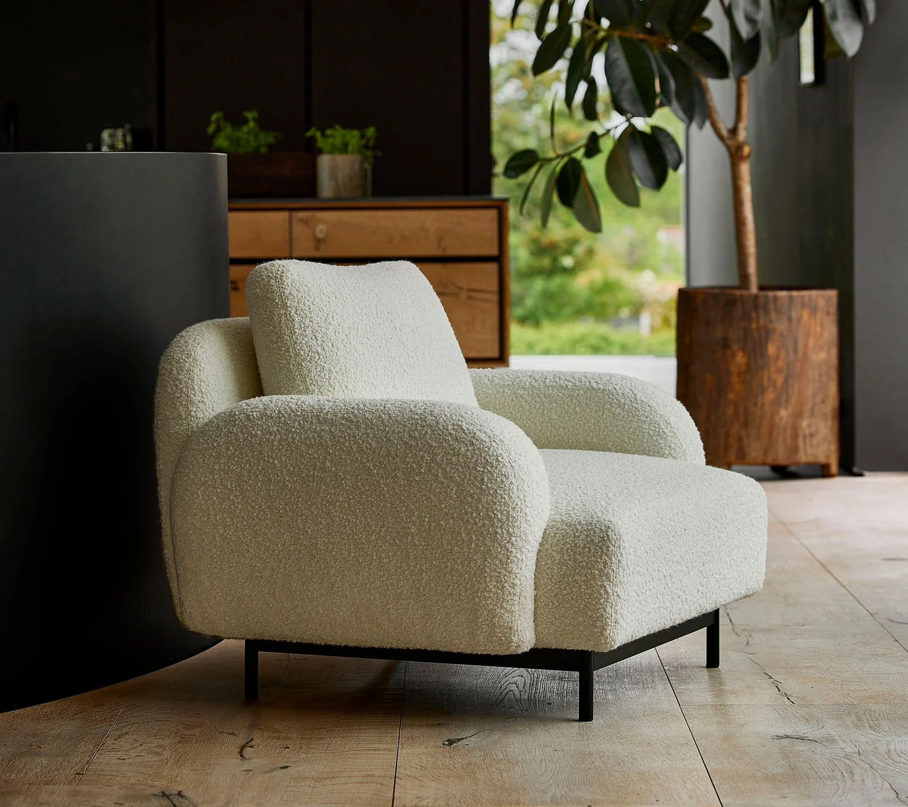 Cane-line Aura Lounge Chair with Low Armrest - Image 5