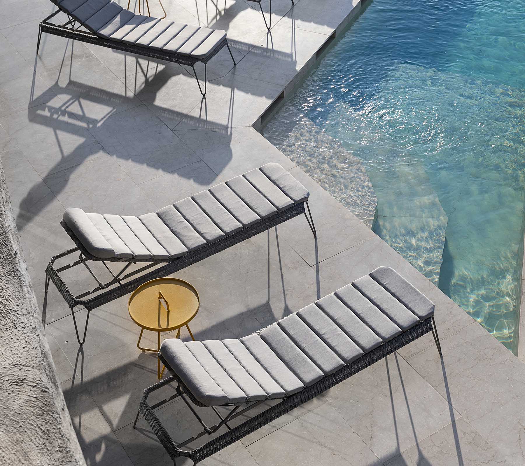 Cane-line Breeze Sunbed, Stackable - Image 2