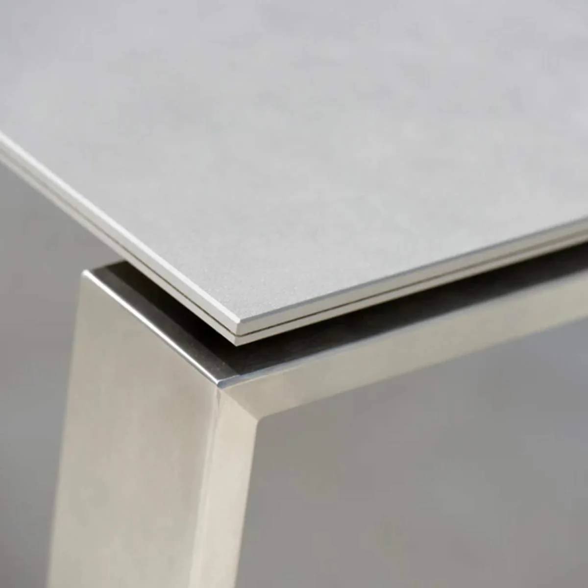 Cane-line Edge Dining Table W/ 120 cm Extensions - Image 3