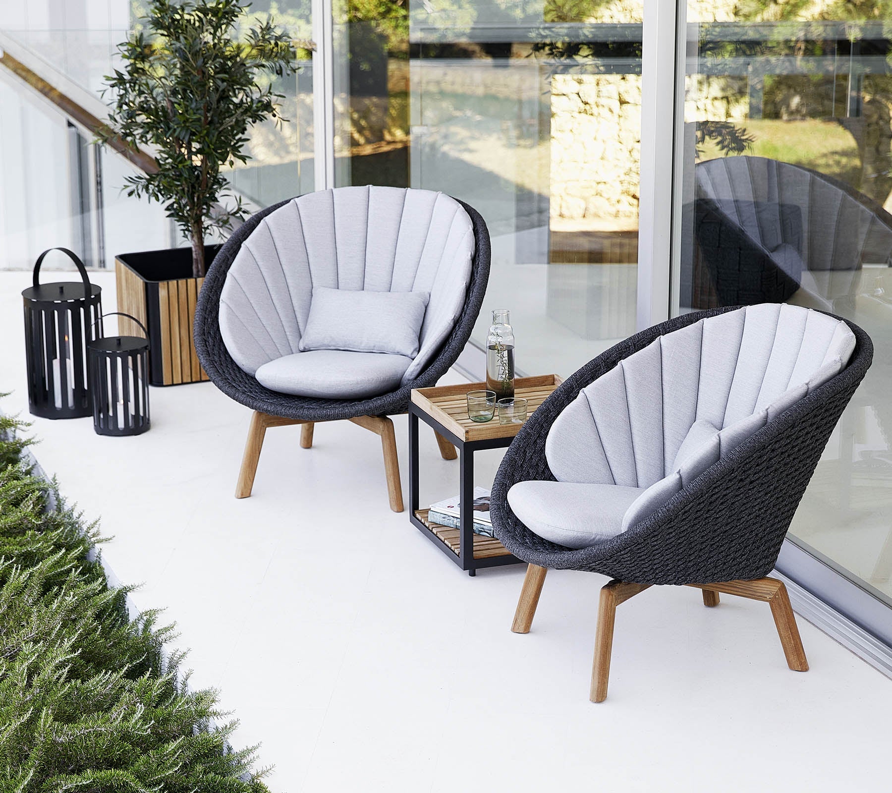 Cane-line Peacock 2-Seater Sofa with Teak Legs - Image 4