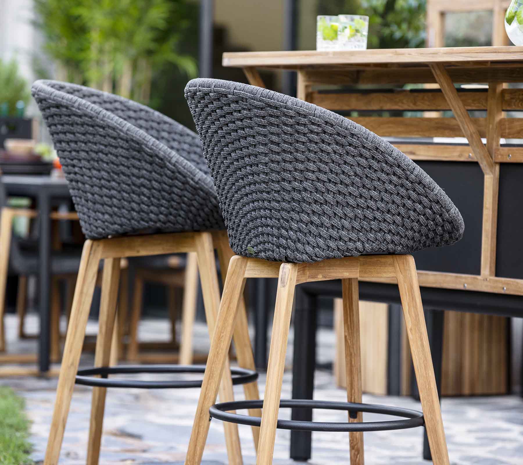 Cane-line Peacock Bar Chair with Teak Legs - Image 2