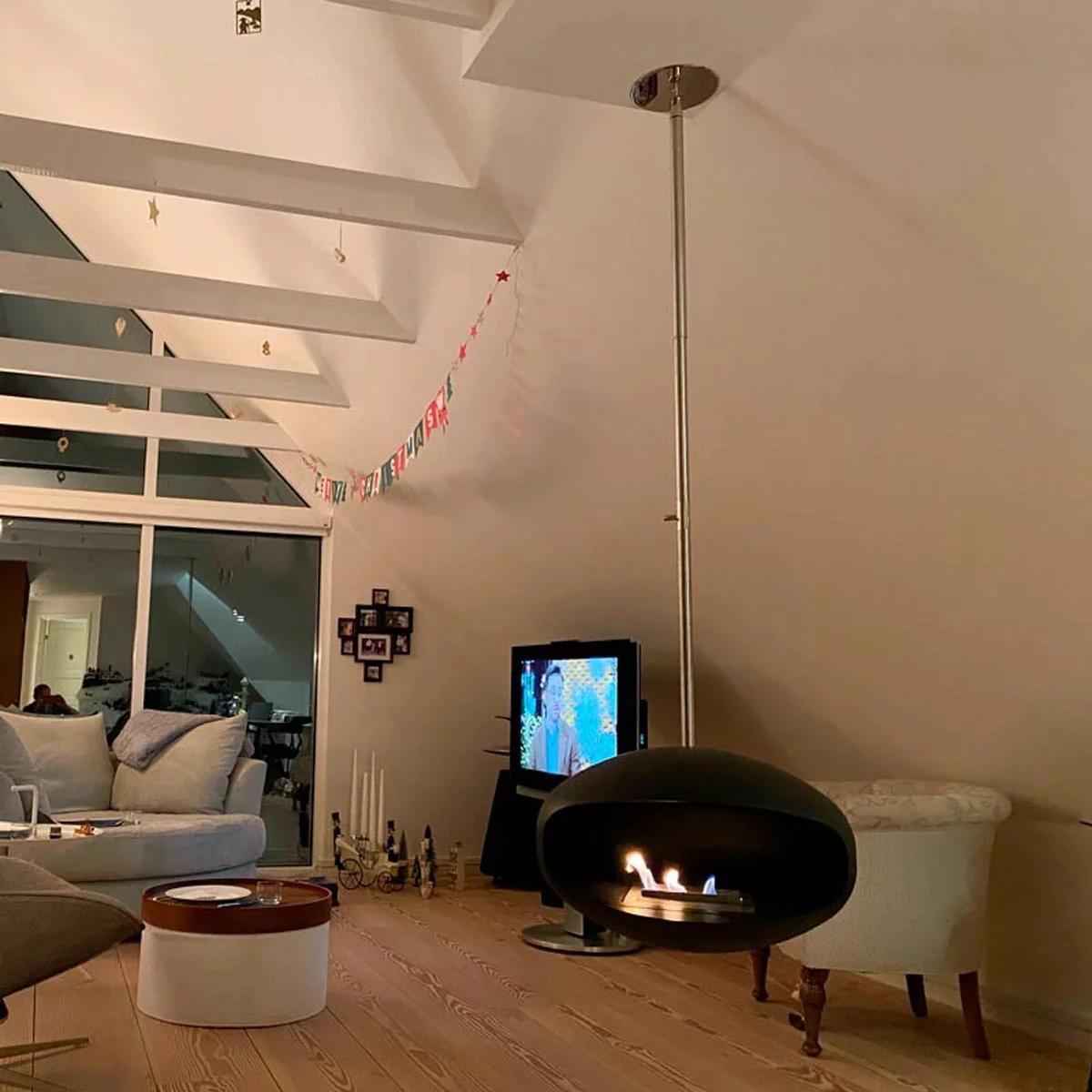 Cocoon Fires Aeris - Black with a Steel Pole - Image 11
