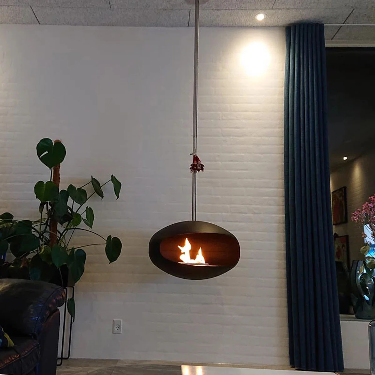 Cocoon Fires Aeris - Black with a Steel Pole - Image 15