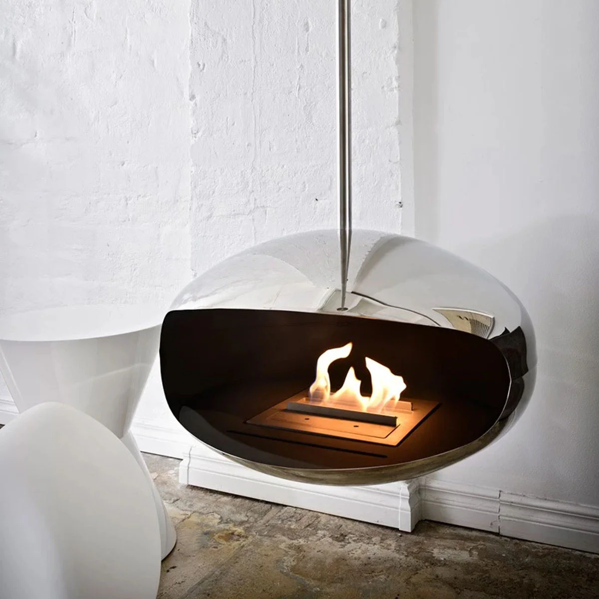 Cocoon Fires Aeris - Polished Steel with a Steel Pole - Image 4