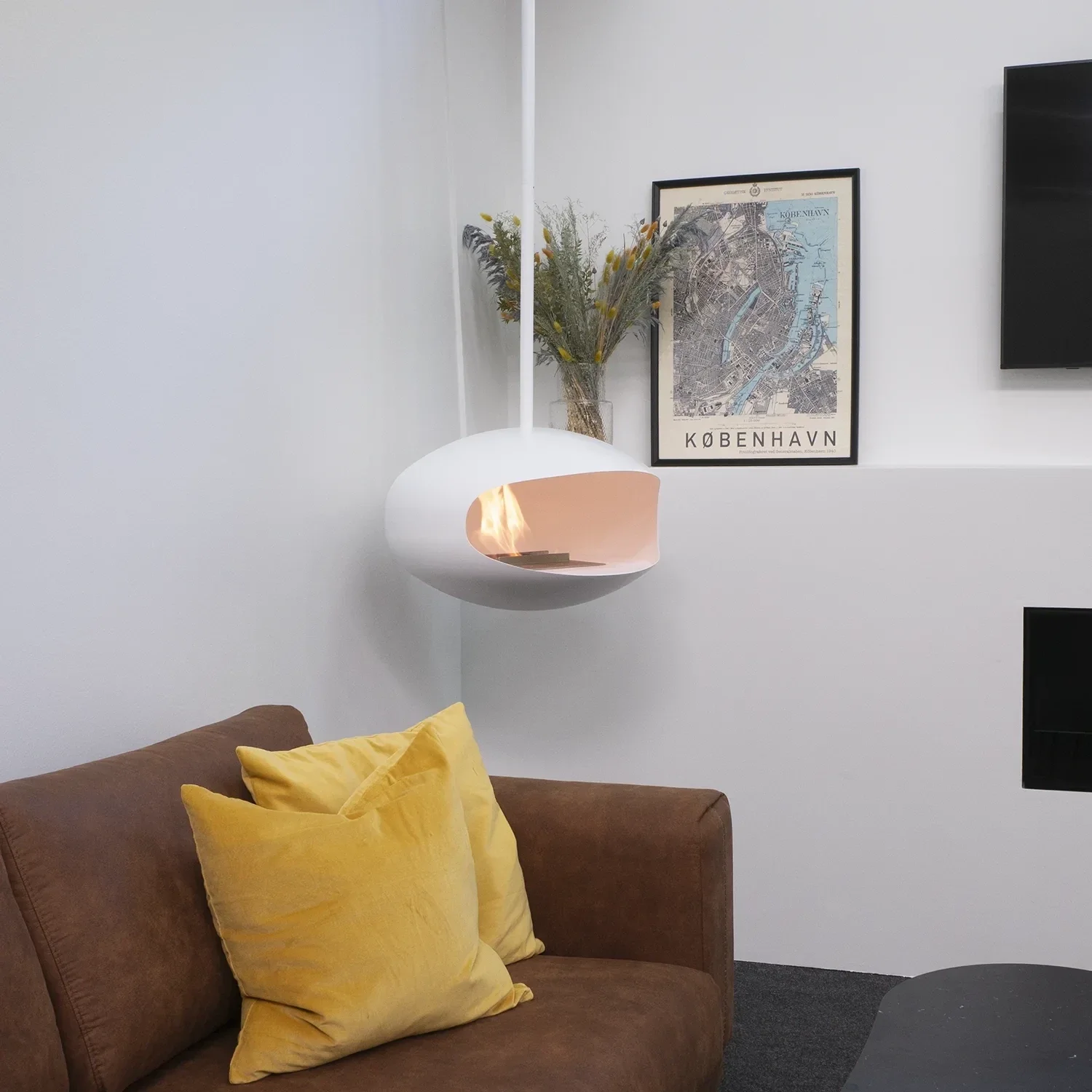 Cocoon Fires Cocoon Aeris - White with a White Pole - Image 6