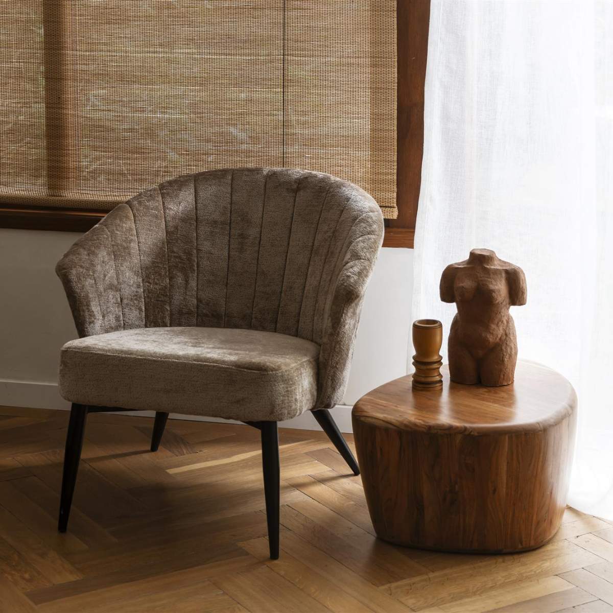 Dutch Bone Lounge Chair Georgia - Image 39