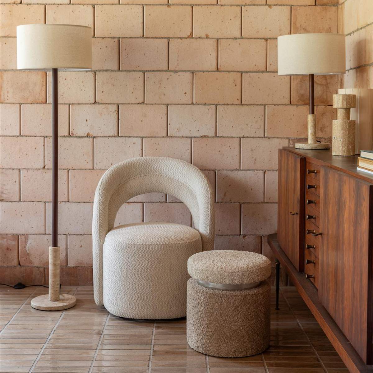 Dutch Bone Lounge Chair Seina Swivel Beige - Image 13