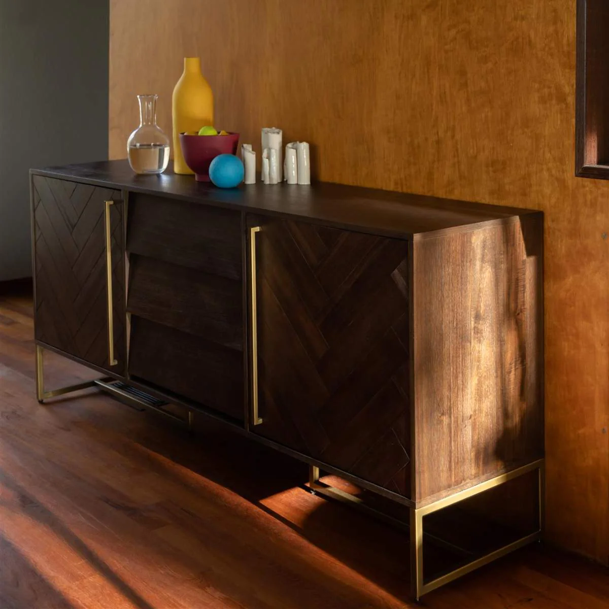 Dutch Bone Sideboard Class - Image 22