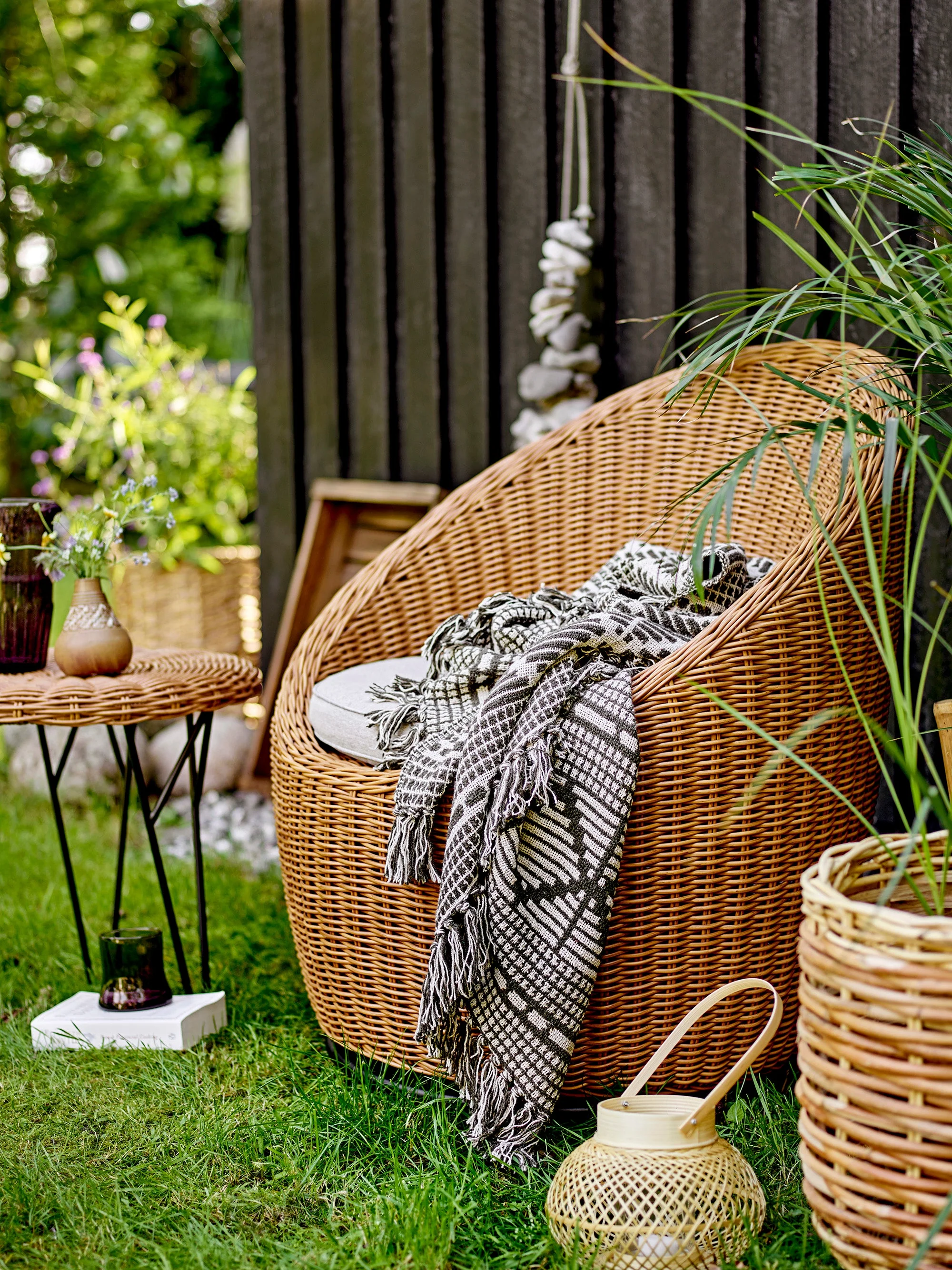 Bloomingville Gutte Black Recycled Cotton Throw - Image 6