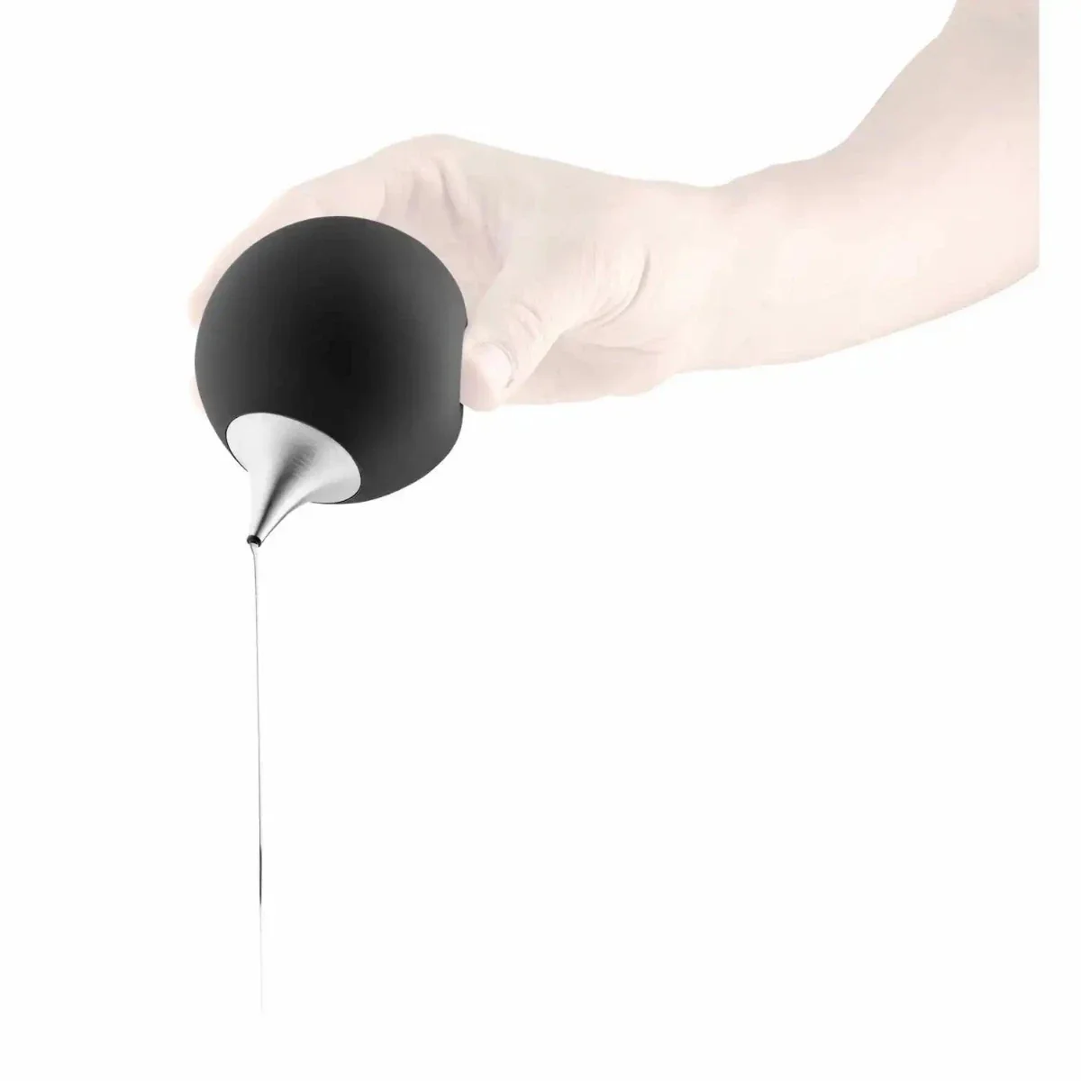Eva Solo Soap Dispenser Silicone - Black - Image 3