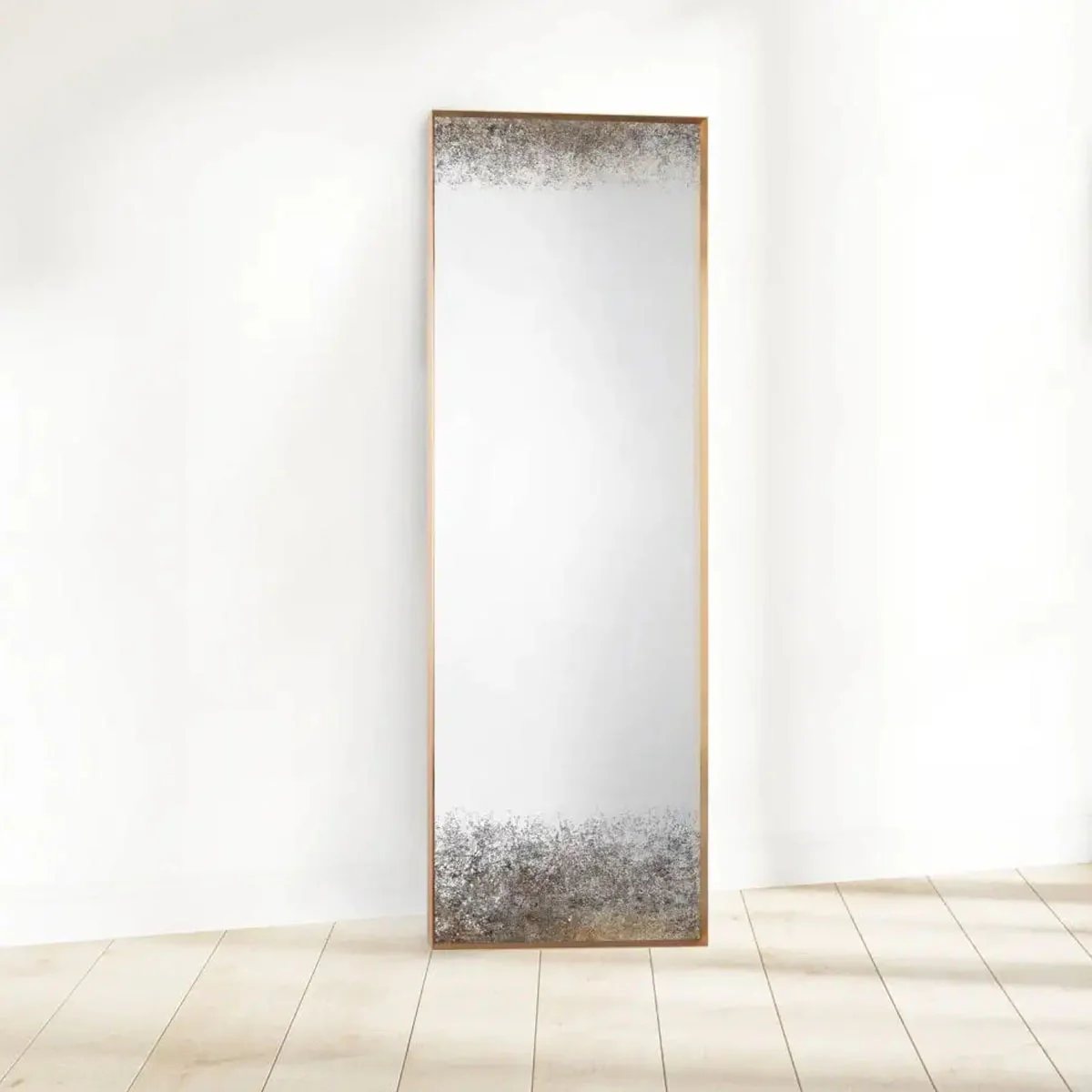 Gallery Direct Aspen Mirror 1220x32x420mm - Image 2