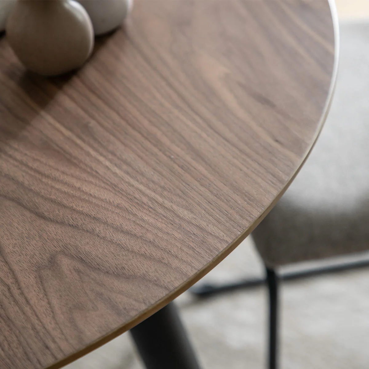 Gallery Direct Astley Round Dining Table Walnut 900x900x750mm - Image 4