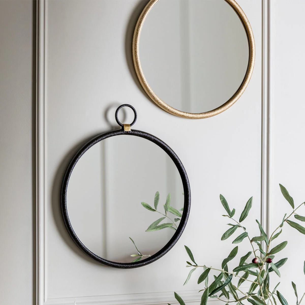 Gallery Direct Bayswater Black Round Mirror 400x20x470mm - Image 4