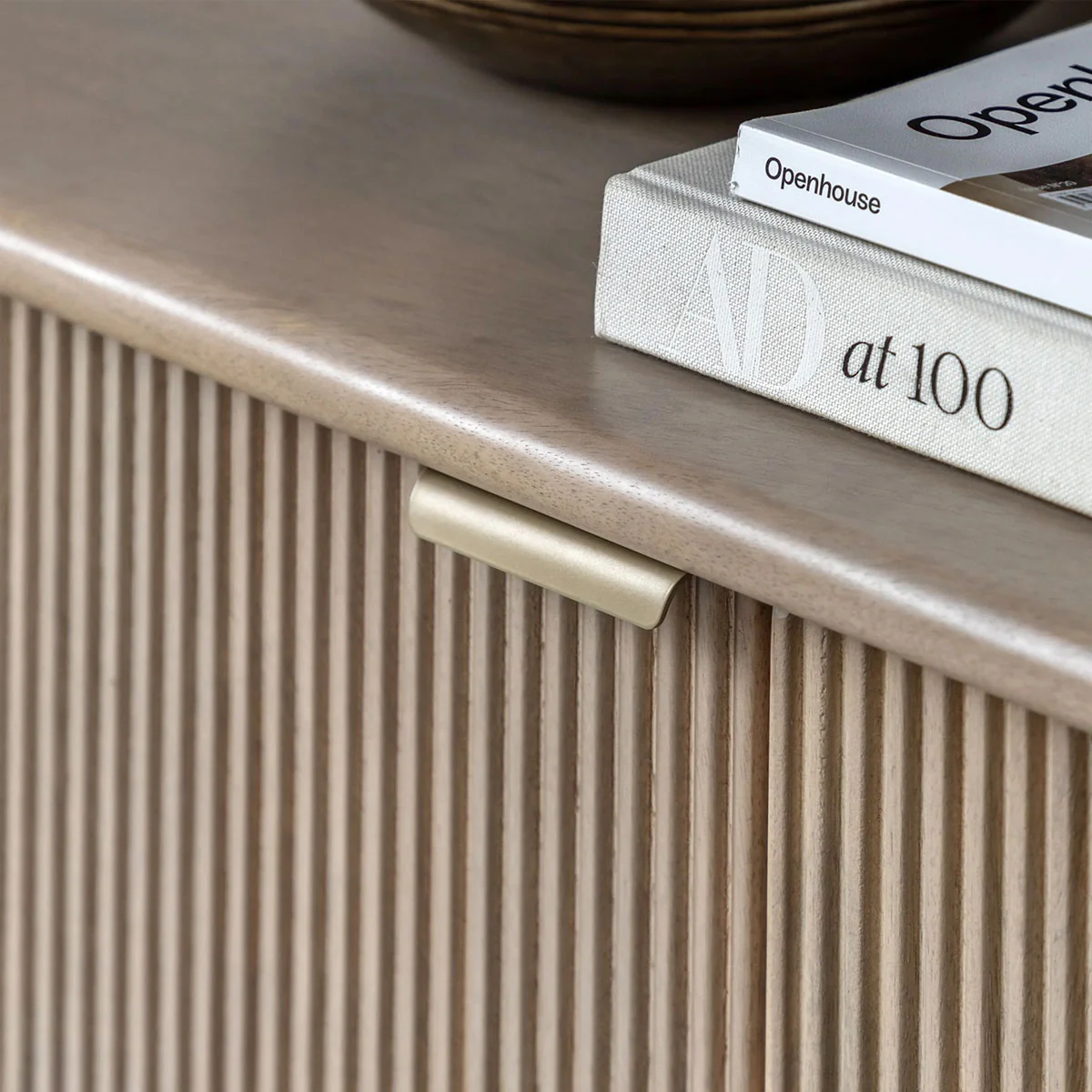 Gallery Direct Colonna 3 Door Sideboard 1500x400x750mm - Image 4