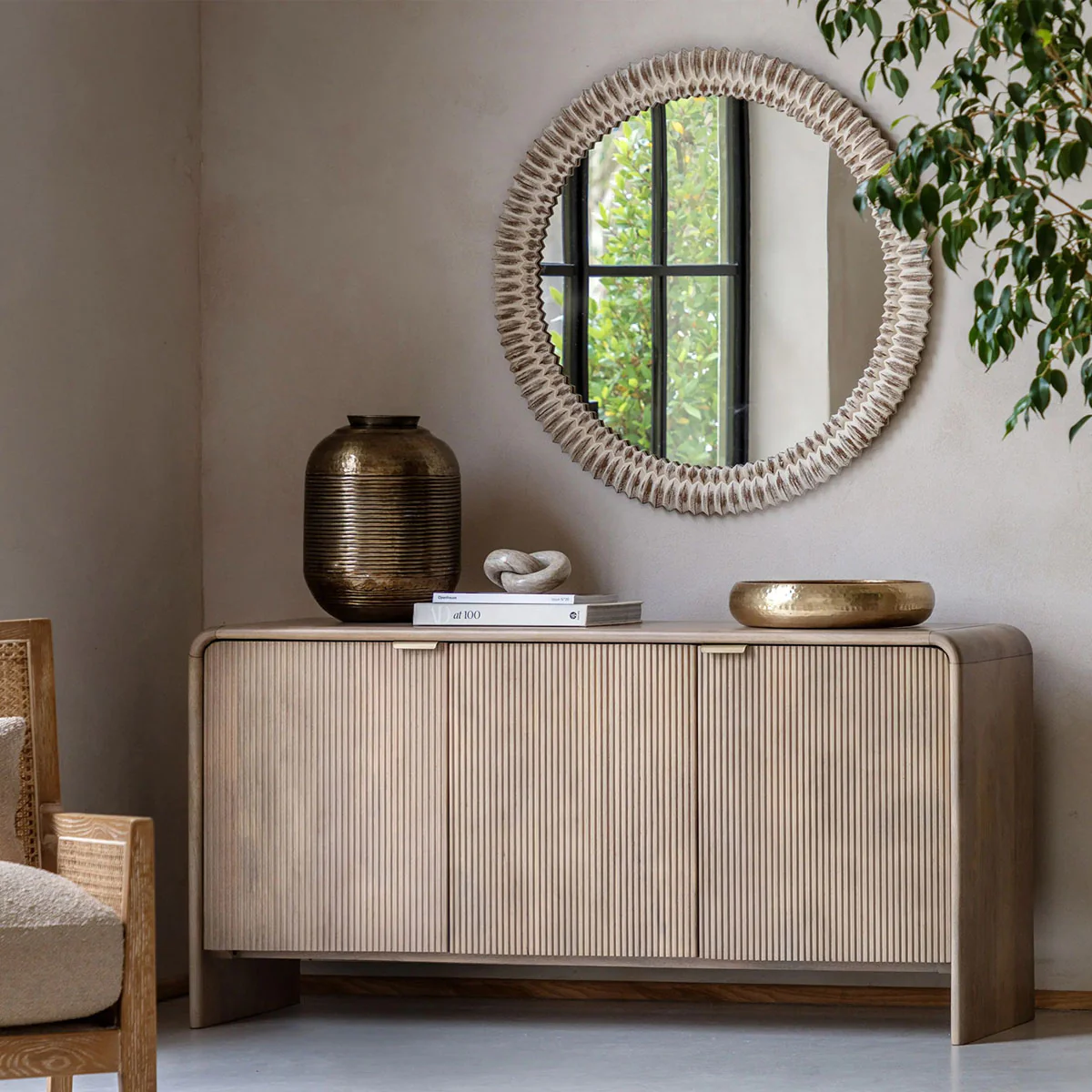 Gallery Direct Colonna 3 Door Sideboard 1500x400x750mm - Image 5
