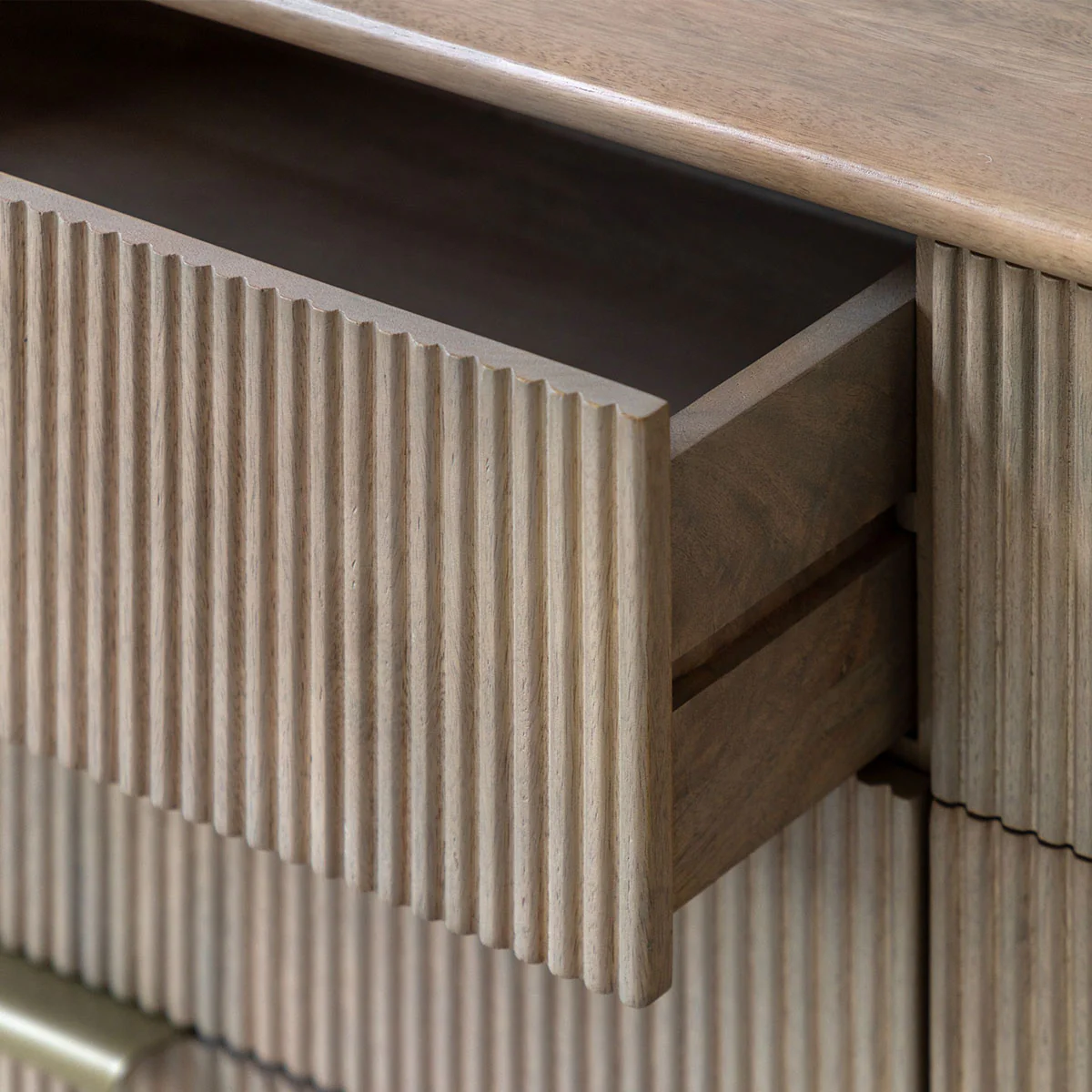 Gallery Direct Colonna 6 Drawer Chest 1350x450x750mm - Image 2