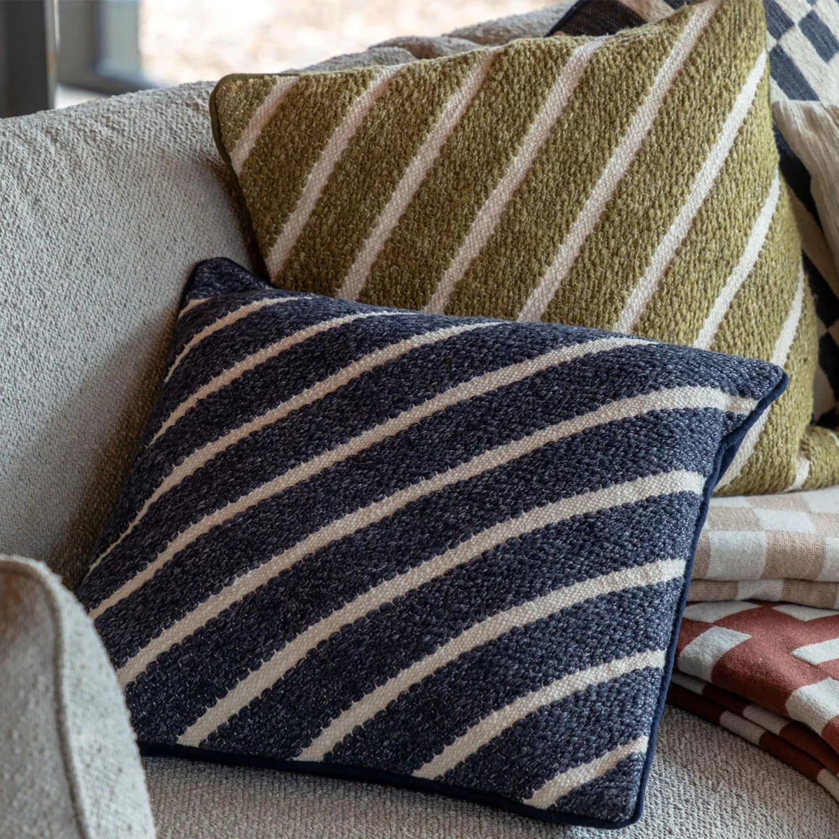 Gallery Direct Hemsby Stripe Woven Cushion - Image 10