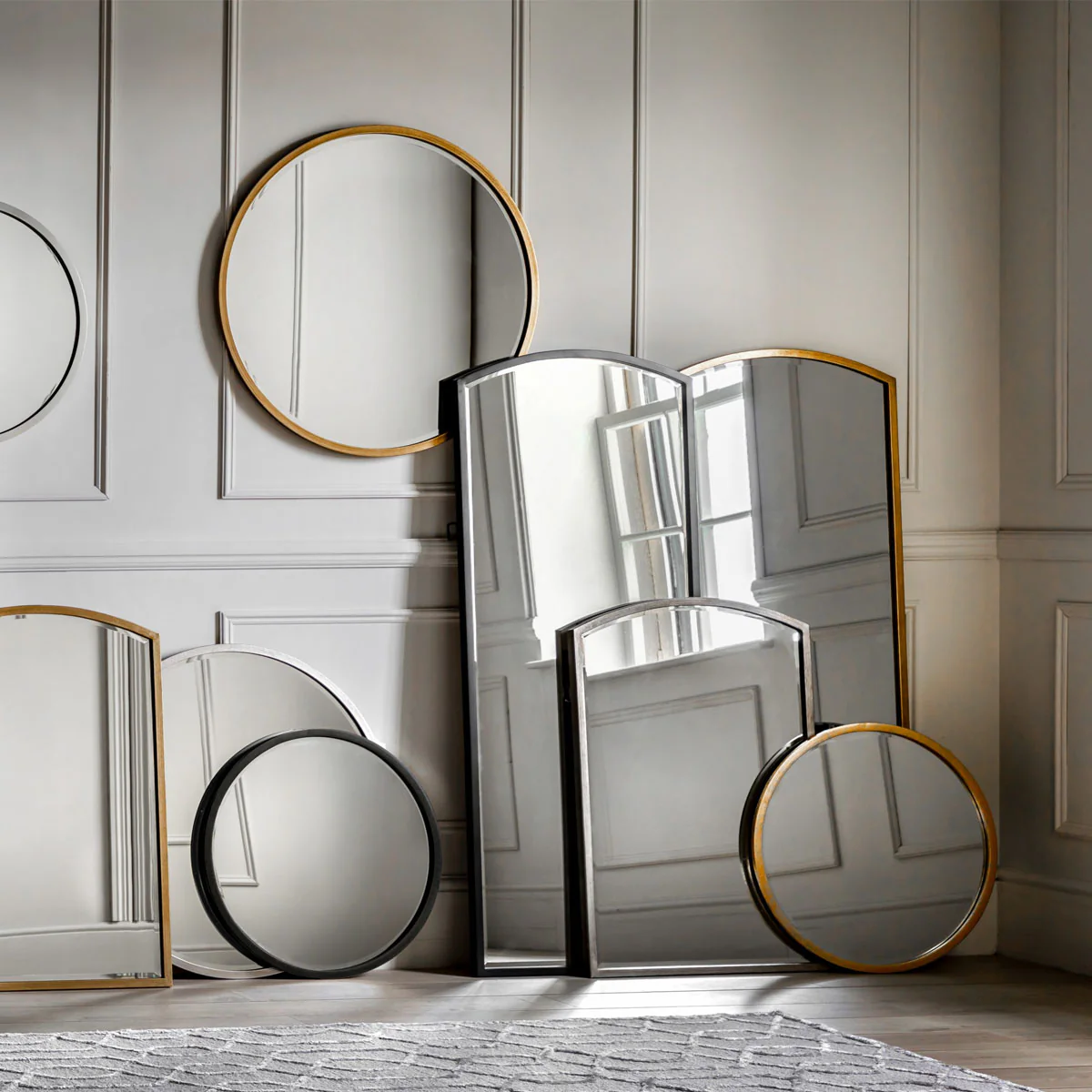 Gallery Direct Higgins Round Mirror Antique Gold 800x800mm - Image 5